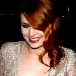 Élodie Frégé aux NRJ Music Awards 2013